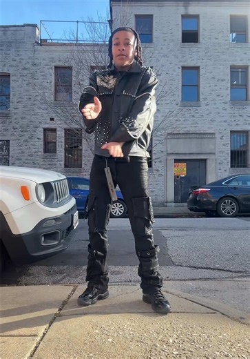 Sneaky link 😝 #wlw #fyp #dancechallenge #baltimoretiktok #pisces | dance tiktoks