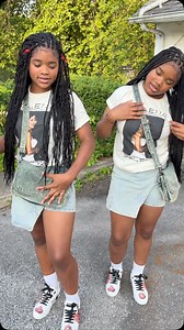 Wow Happy 14th birthday to the coolest Twins ever my babies I can’t believe it 💙🎂🎂🎂💙💙💗💗💗🎈🎈🎈 | Stephanie Boyd