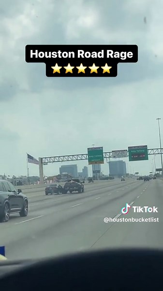 A typical day on Houston roads? 😅 (🎥: @boosteddos) #houston #htx #houstonlife