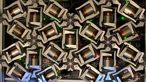 Physical Neural Network Can Be Trained Like A Digital One