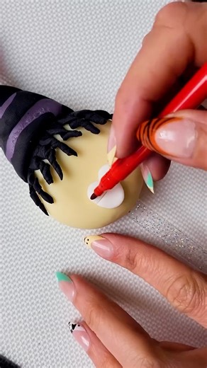 Hocus Pocus Cake Pops 🎂 | VT