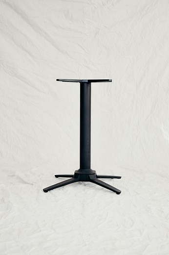 NOROCK self-stabilising table base: Esplanade
