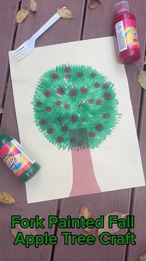 Fork Painted Apple Tree Craft for Kids 🍎
