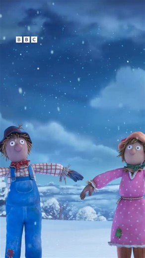 BBC iPlayer on Instagram: "A special Christmas surprise from Santa for our favourite scarecrow couple, Harry O’Hay and Betty O’Barley!🎅 #JuliaDonaldson #AxelScheffler #TheGruffaloAndFriends #Christmas #Santa From snowball fights with The Gruffalo and Stick Man, to tree decorating with Zog, plus a special delivery for Betty O’Barley and Harry O’Hay, our exclusive Christmas idents for BBC One and BBC iPlayer feature much-loved characters from the magical adaptations of Julia Donaldson and Axel Sc