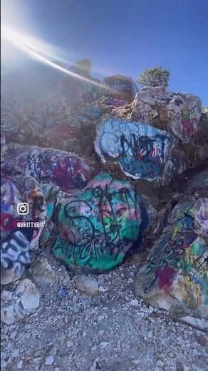 Exploring Hiawassee Ga, hiking Bell Mountain and high schoals fall