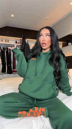 Bre Tiesi on Instagram: "🤭😂🤏🏼 @fashionnova https://influencer.fashion nova.com/bre-tiesi"