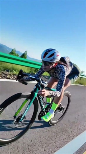 Like leopard🐆 #cycling #cyclinglife #bike #mtb #bikelife #cyclist #cyclingphotos #gravel #ciclismo