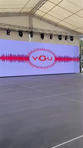 The Entertainment has begun at Day 3 of Fiji Showcase 2025 with the Vou Dance Company Fijian Circus,on the Vodafone external stage🙌‼️ Toso Mai Suva💃 #LegendFM #Vou #Day3FijiShowcase2025 | Legend FM