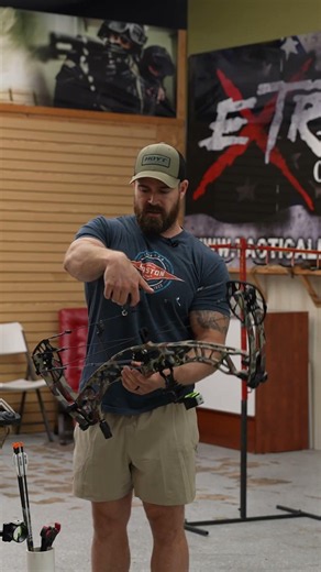 Weight Comparison Between The Hoyt AX3 33 And Mathews ARC 34 #archery #bowhunting #mathewsarchery