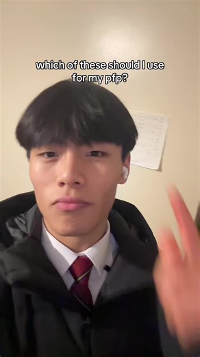 The Impact of Asian Boys' Profile Pictures in Online Spaces