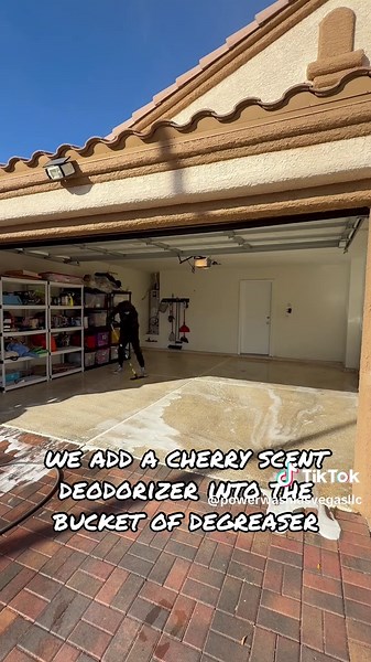 Essential Steps for Pressure Washing Your Garage