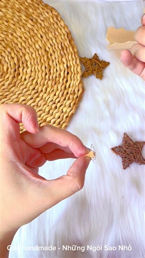 Let's make a cute little whipped cream decoration for cakes using felt! 🍰✨