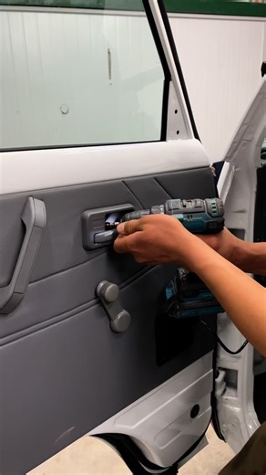 Baxtiyor Tolipov | Labo avtomobilini shumo izalatsiyaga tayorlash jarayoni Xizmatlar boyicha ☎️995937424 . . . . . . . . . . . #damas #labo #tuning #legend... | Instagram