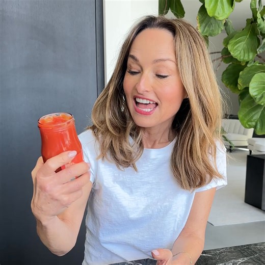 Pure ripe Italian tomatoes, ready to use in any recipe! Use Giadzy's silky smooth Passata for instant garden-fresh flavor. | Giadzy