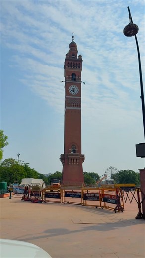 Lucknow Tour📍 #lucknow #lucknowcity #oldlucknow #ghantaghar #rumigatelucknow #gomtinagarlucknow