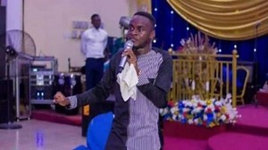 Heartbreak as gospel singer dies and leaves behind 2-month-old baby