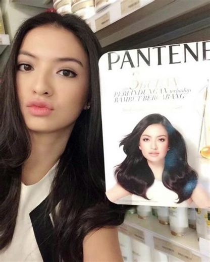 Raline Shah: Nostalgic Tumblr Aesthetic