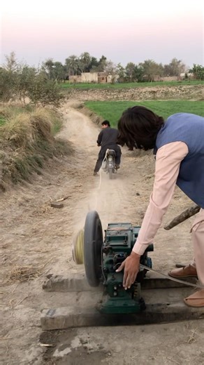 heavy bike stunts diesel engine starting