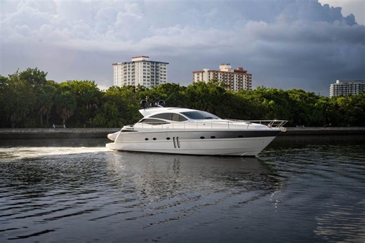 Used 2007 Pershing 62', 33301 Fort Lauderdale - Boat Trader