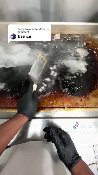 Cómo limpiar una parrilla con hielo seco