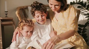 50+ Reading Book Reading Book Looking at the Book