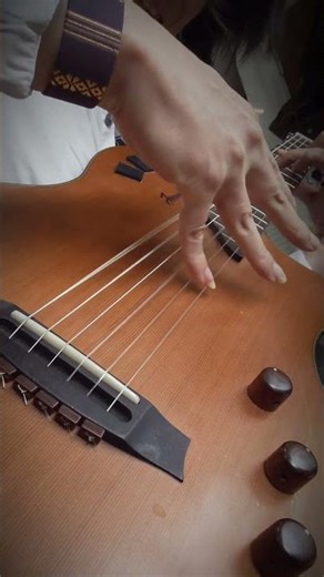Tornado Arpeggio on Dm9 🌪️ (Up Close 👀)