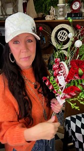 NEW VIRTUAL WORKSHOP !!!! Come join me for 2 days of learning and creating !! Link to join is in the comments 💚🤍❤️ #onawhimmsigns #foryouシpage #fyp #customorderswelcome #diyprojects #handmade #diyideas #diyhome #custommade #workshop #creativecoaching | On A Whimm Wreaths and Decor by Dona