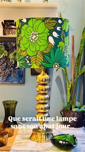 Aoflo on Instagram: ". 🌟Abat-jour 🌟 Tous uniques et à votre goût! Tous fait avec des tissus vintage chinés en ressourcerie. Vous pouvez choisir ceux disponibles à l’atelier ou, commander en choisissant à l’atelier, un tissu et la taille de votre future l’abat-jour. 🌟 En vente à l’atelier 🌟 . A l’atelier boutique Aoflo, découvrez l’univers de la maison et de la décoration Franco- Suédois avec un accent sur les années 70, où se côtoient la création artisanale, le recyclage et la revalorisation