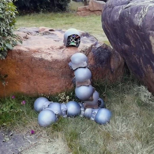 These snail-inspired robotic swarms look both cute and creepy at the same time. Engineers from CUHK Shenzhen and AIRS have developed a 3D freeform self-configurable snail robot swarm for field applications, drawing inspiration from the distinct anatomical structure of land snails. The robots can connect to one another's shells using a connection mechanism, replicating the attachment seen in real snails in nature. This expandable capacity enables the formation of larger, more adaptable robotic sy