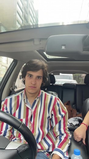 Ed Maverick: Colapso y Amor Entre Canciones