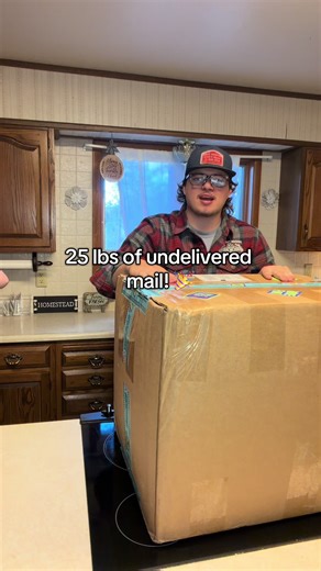 Unboxing loads of undelivered/overstock mail! #undeliveredpackages #mysteryunboxing #unclaimedpackages #mysterymail #mysterybox @Fundelivered
