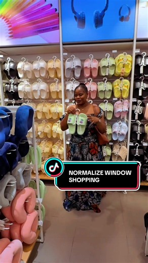 Window Shopping Tips: How to Enjoy the Mall Without Buying