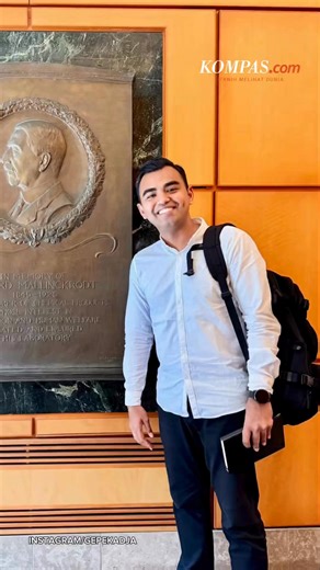 Berawal dari desa kecil di Nusa Tenggara Timur, Grandprix Thomryes Marth Kadja mencatat sejarah sebagai doktor termuda di Indonesia di usia 24 tahun. Prestasinya tak berhenti di sana. Namanya masuk Top 2% Scientist in the World versi Elsevier dan Stanford University, berkat riset di bidang material nano dan energi berkelanjutan yang diproyeksikan berdampak besar bagi masa depan. Penulis: Sandra Desi Caesaria, Mahar Prastiwi Kreatif: Jessica Emmanuella Produser: Elizabeth Ayudya #Doktor #Pendidik
