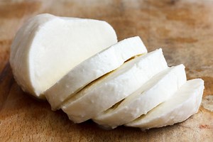 How to Make Mozzarella Cheese