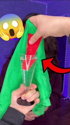 🤪😜😜😛kimberlybulmer #reels #short #magic #trending #tricks #magician #viral #video #facebookreels | Roman Logvanov