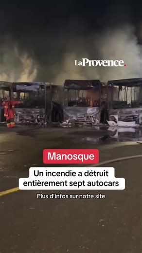 🔴 Les secours ont été alertés ce mardi 28 avril pour un incendie dans un dépôt de bus en zone Saint-Maurice à Manosque dans les Alpes-de-Haute-Provence. Le feu a entièrement détruit sept autocars de Transdev, prestataire du transport pour Durance Luberon Verdon Agglomération. Une enquête judiciaire de police est ouverte. #SinformerSurTikTok #Actu #info #FaitsDivers