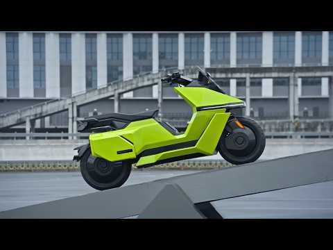 Omo-X Electric Scooter Defies Physics With Gyroscope Stability