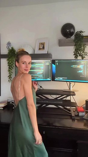 If only code could get me ready this quickly for real 🙃 #compsci #womenintech #learntocode #tech #stem #techcareer