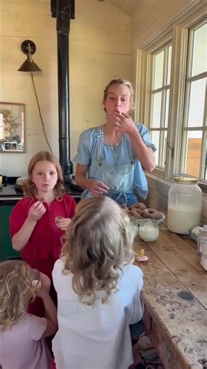 Cozy Kitchen Vibes #Homemade #RusticLiving #ballerinafarm... #Shorts #farm.fa22