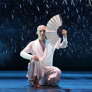 706 reactions · 182 shares | Don’t miss the U.S. premiere of Under Siege, a “visually ravishing” production (Guardian, U.K.) that fuses martial arts, Chinese folk dance, and hip-hop, and portrays the history-making events that inspired the classic film Farewell, My Concubine. #MostlyMozart | Lincoln Center | Facebook