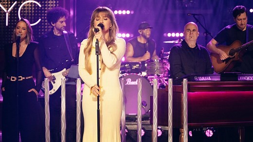 'The Kelly Clarkson Show's Stacked Season 6 Guest List Unveiled