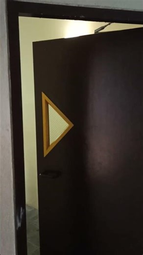 Example of Heavily damped (overdamped) oscillation