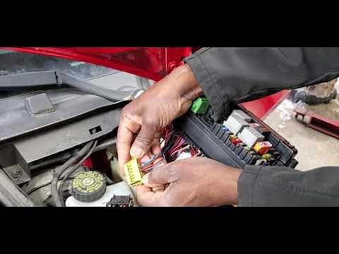 Mercedes Benz 2009 C300 Front SAM Unit Replacement And Repair Dont Forget To Do this wiring part1
