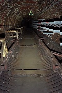 Comment l'armée américaine a-t-elle échoué à installer 600 missiles nucléaires au Groenland ? #reels | Travel time