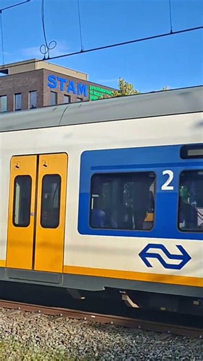 slt langs Purmerend #treinen #train #railtrack #trainspotting #railway #railroad #slt #Purmerend