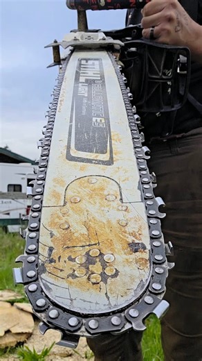 90K views · 691 reactions | 3/8 full comp semi chisel on a 25" bar.i use this setup a lot in residential trees where I'm bound to hit foreign objects in the tree. "Don't Die!" "Send It!" Handle bar wraps from @ezee.grips www.ezeegrips.com #mitchzenobitrees #treework #treeservice #treelife #trees #treecutting #timberfaller #logger #logging #arborist #arboristsofinstagram #treesurgeon #logger1988 #pnw #reel #reels #shorts #video #educational #work | Mitch Zenobi | Facebook