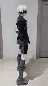 2B cosplay is getting old