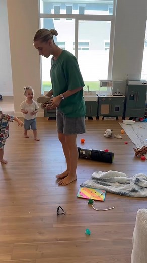 Crying laughing at Lennon running down the hil!! #cutebaby #momlife #babylove | Mcleod Viviana