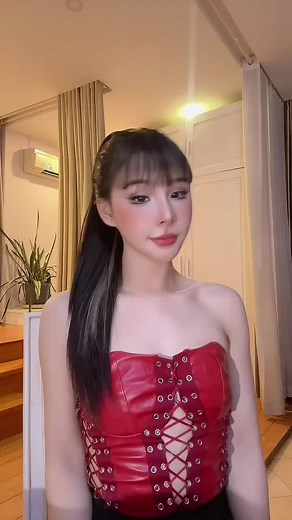 𝕋𝕙𝕦̛́ 𝟑 | 𝟏𝟐/𝟏𝟏/𝟐𝟎𝟐𝟒 | 𝐏𝐀𝐑𝐀𝐃𝐈𝐒𝐄 𝐂𝐋𝐔𝐁 𝐊𝐓𝐕 🔥Tiếp tục là 1 mỹ nhân về với #Paradiseclub Thủ Đô Viêng Chăn thân yêu ngày 12/11 để phục vụ quý vị đây 😋 📍Địa điểm: Làng Khuntathong, huyện Sikhottabong, thủ đô Viêng Chăn