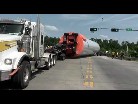 070519 OVERSIZE LOAD GOES OVER BRIDGE
